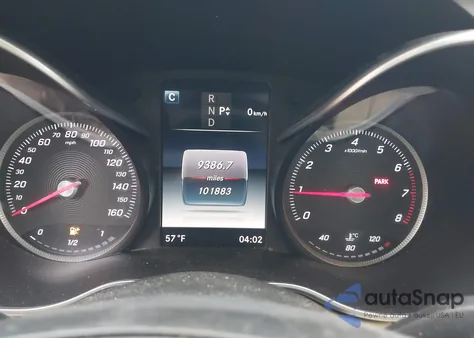 2016 Mercedes-Benz C 300 4Matic z USA, uszkodzony, nr VIN WDDWF4KB5GR126591